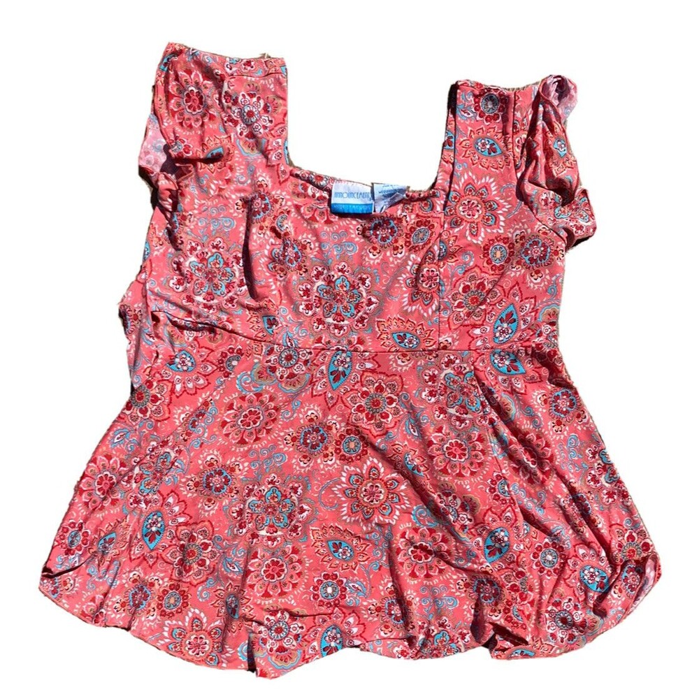 Announcements MATERNITY Shirt Women Sz Medium Pink Print Scoop Neck Short Sleeve